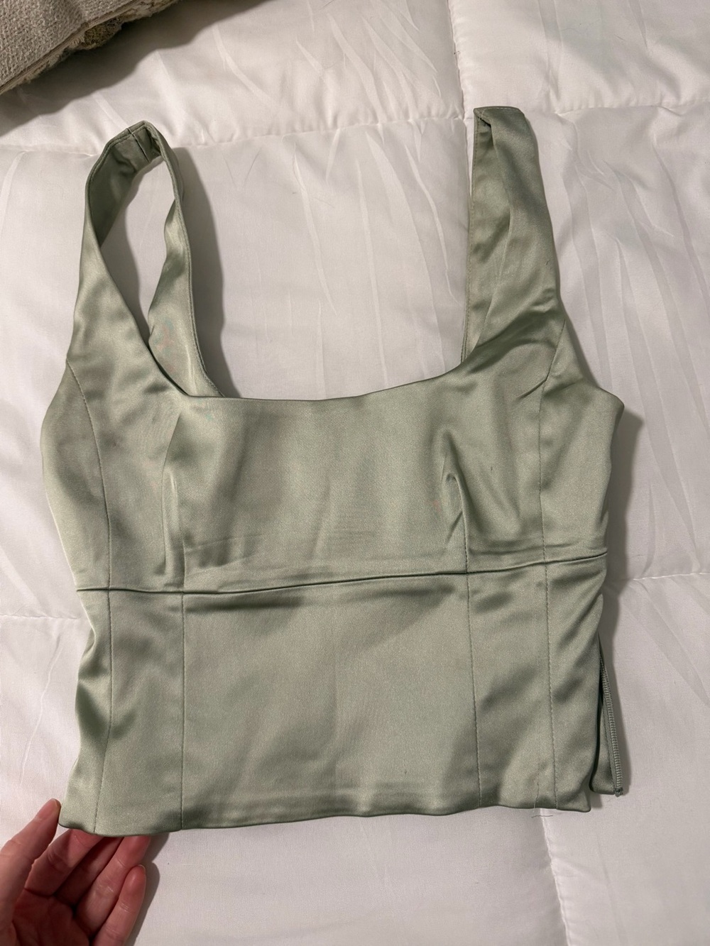 Aritzia Women's Square Neck Cropped Tank Top - Sage Green